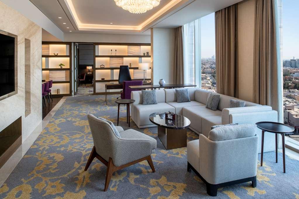 Doubletree Suites By Hilton - Riyadh Financial District Quarto foto