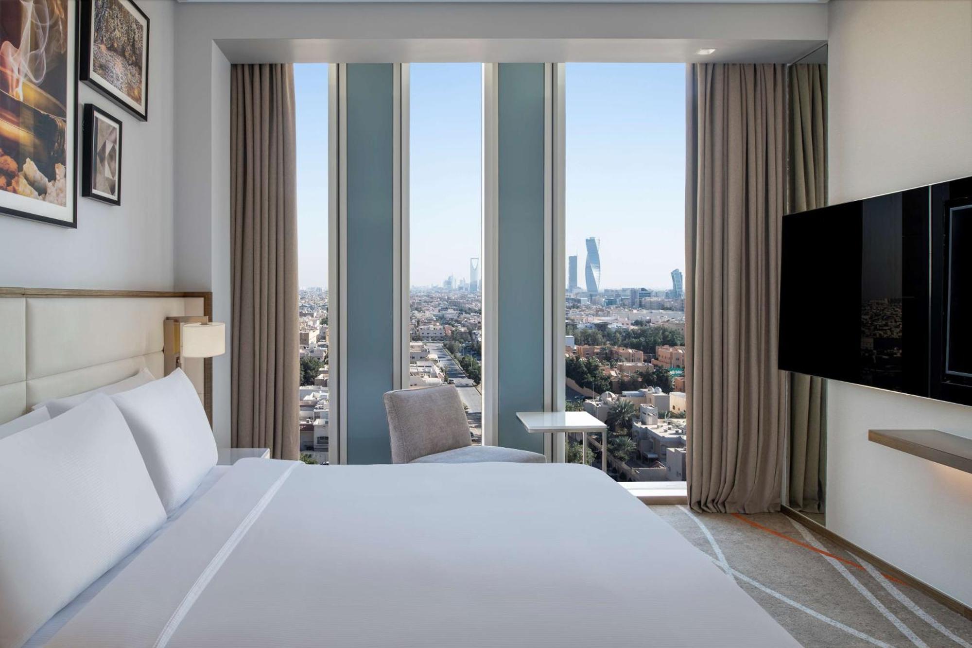 Doubletree Suites By Hilton - Riyadh Financial District Exterior foto