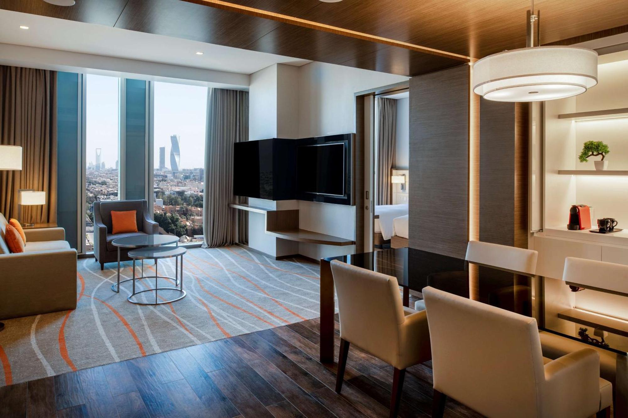 Doubletree Suites By Hilton - Riyadh Financial District Exterior foto